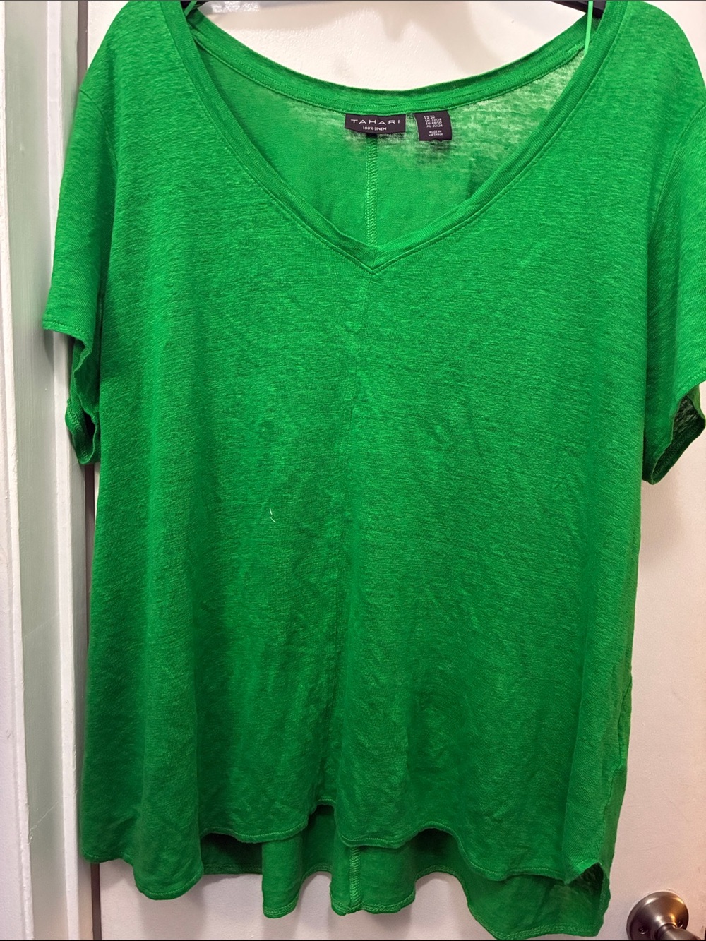 Tahari Women's V-Neck Short Sleeve Top — Bright Green